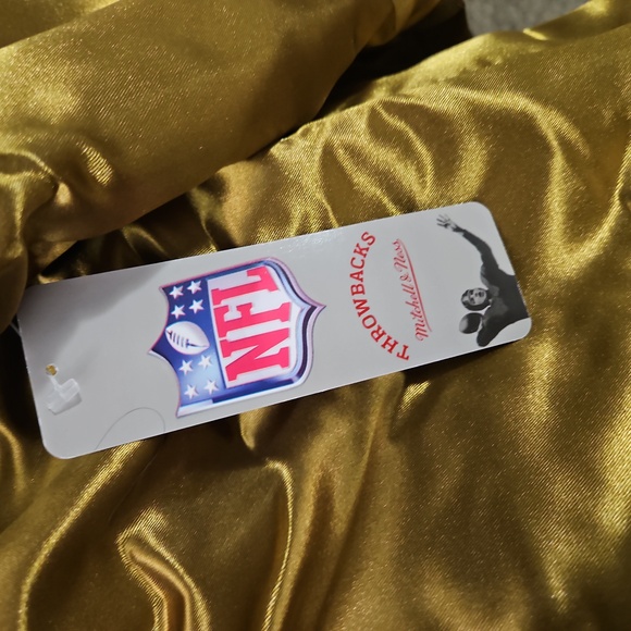 Mitchell and Ness Satin Gold San Francisco 49ers Heavyweight Jacket. XXL - Picture 12 of 16